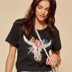 Savanna Jane Women's Floral Skull Graphic Tee Bull with Floral Embroidery 1X